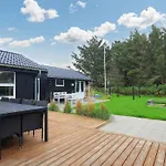 Semesterbostad 4 Star Holiday Home In Lokken