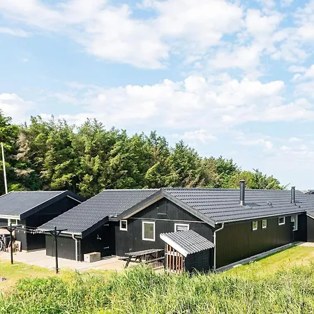 4 Star Holiday Home In Lokken *
