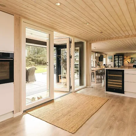 4 Star In Ferienhaus